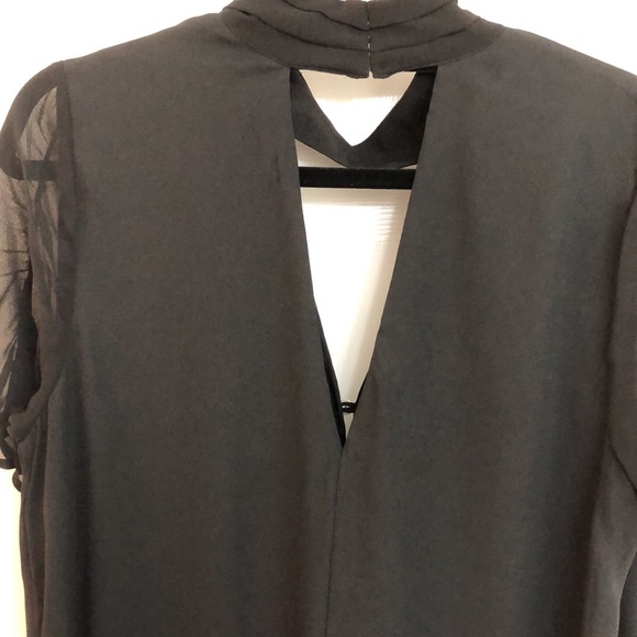 Gorgeous BCBG Shift dress - Picture 6 of 9